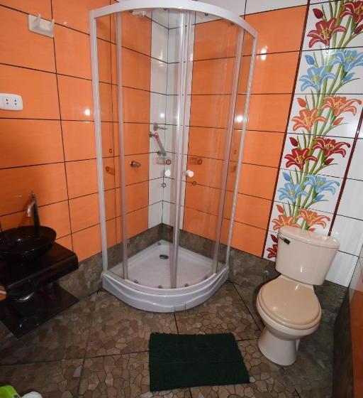 Отель Hospedaje El Viajero Aeropuerto