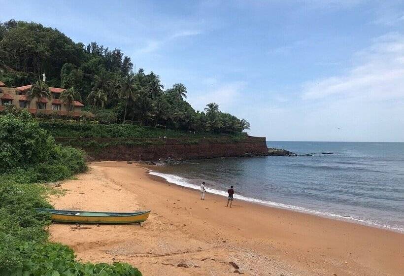 Отель Okean De Goa Vagator