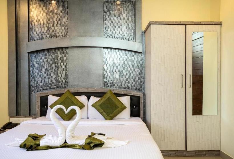 Hotel Shalom Indus Residency