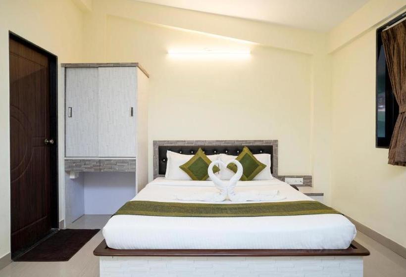 Hotel Shalom Indus Residency