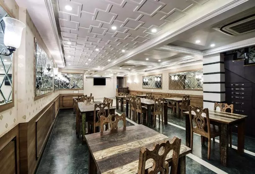 Hotel Umed