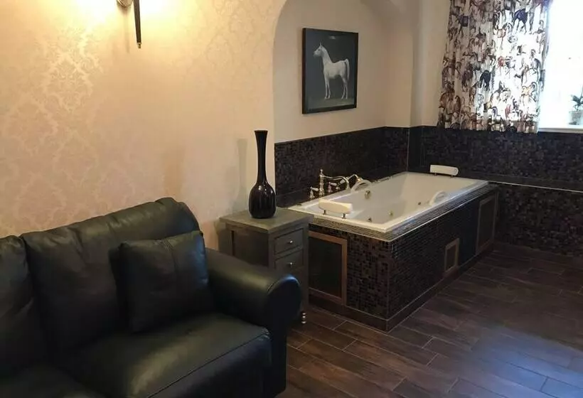 Hotelli Bernsteinschloss Wendorf