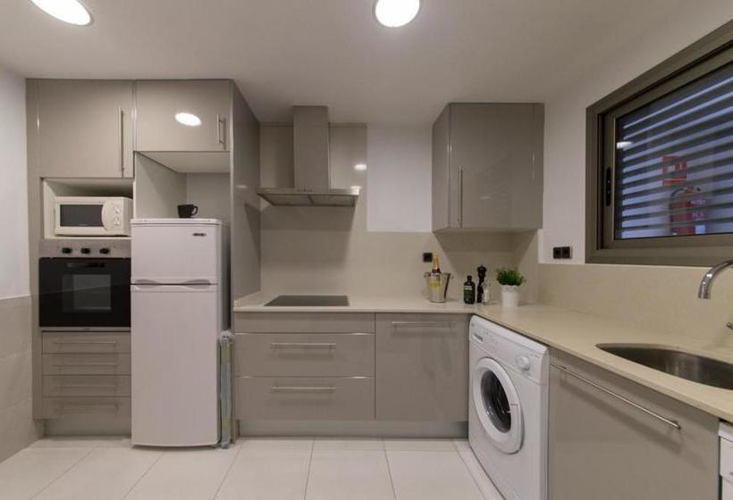 Intersalou Monaco Family Apartments