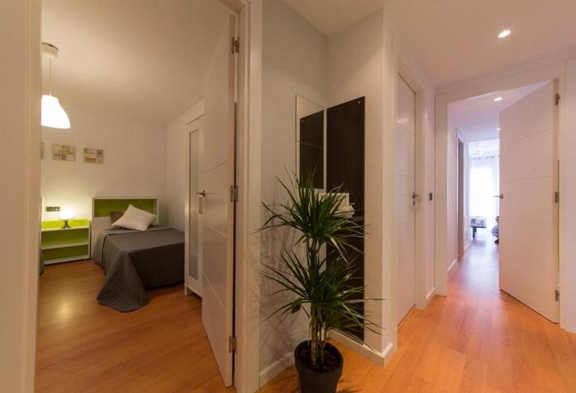 Intersalou Monaco Family Apartments