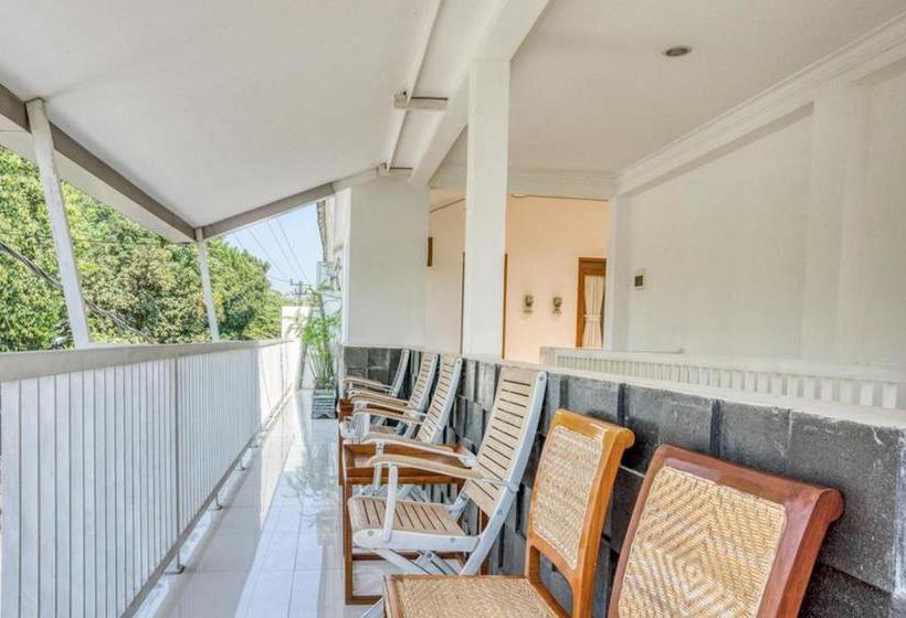 酒店 Reddoorz Syariah Near Taman Pelangi Jogja 2