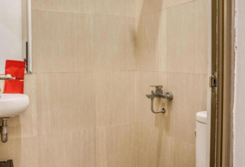 酒店 Reddoorz Syariah Near Taman Pelangi Jogja 2