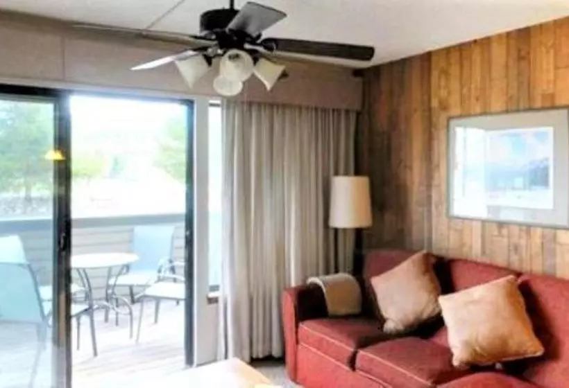 Hotelli Pines At Meadow Ridge
