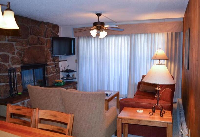 فندق Pines At Meadow Ridge