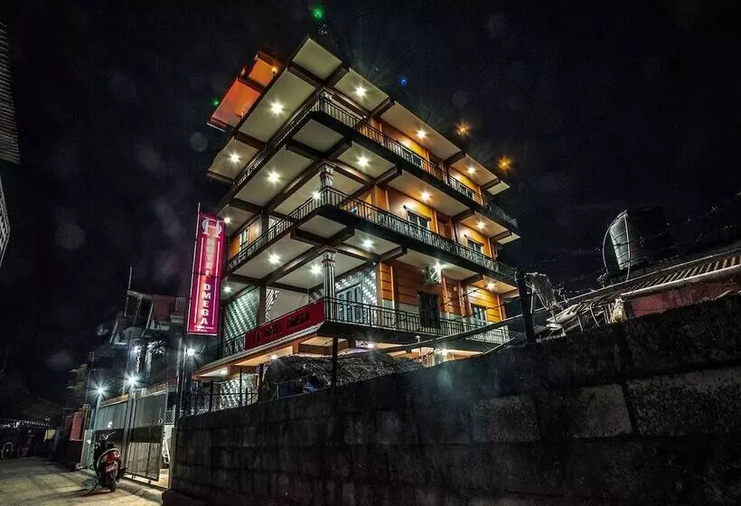 هتل Omega By Oyo Rooms