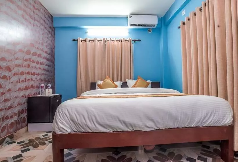 هتل Omega By Oyo Rooms