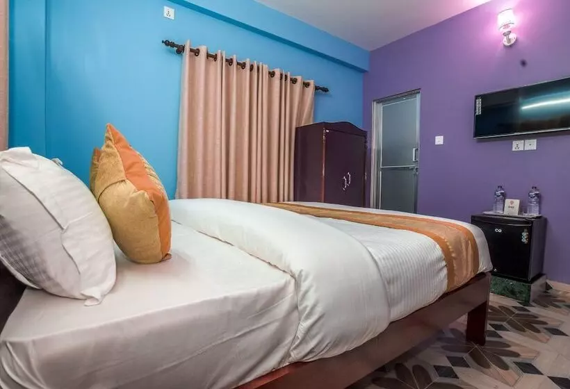 هتل Omega By Oyo Rooms