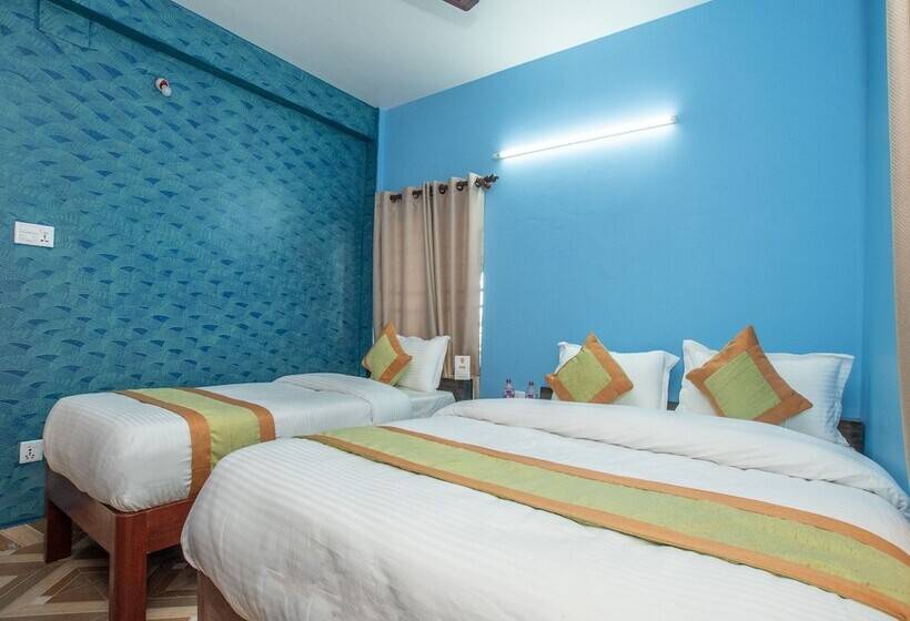 هتل Omega By Oyo Rooms