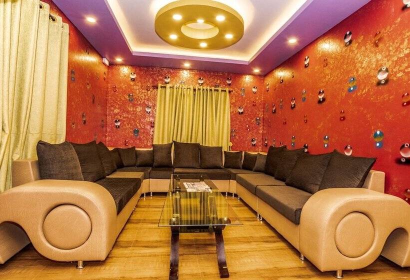 هتل Omega By Oyo Rooms