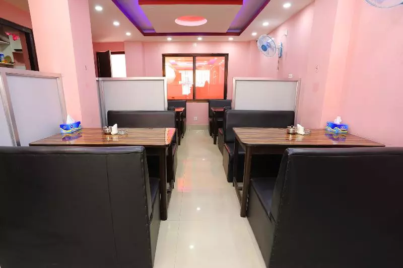 هتل Pranisha Inn