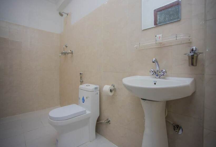 Royal Bouddha Hotel By Oyo Rooms