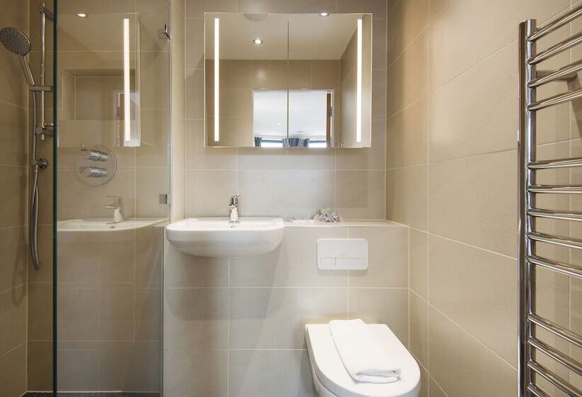 Twyne House Apartments