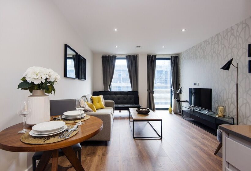 Twyne House Apartments