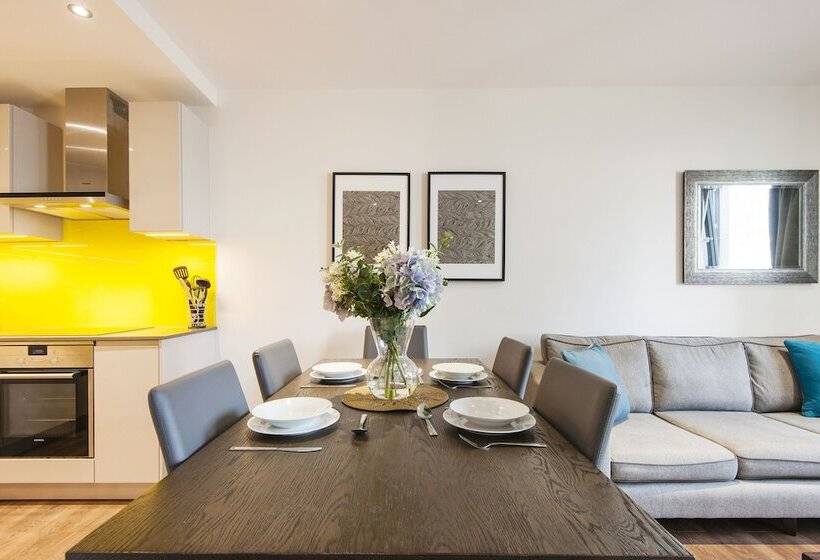 Twyne House Apartments