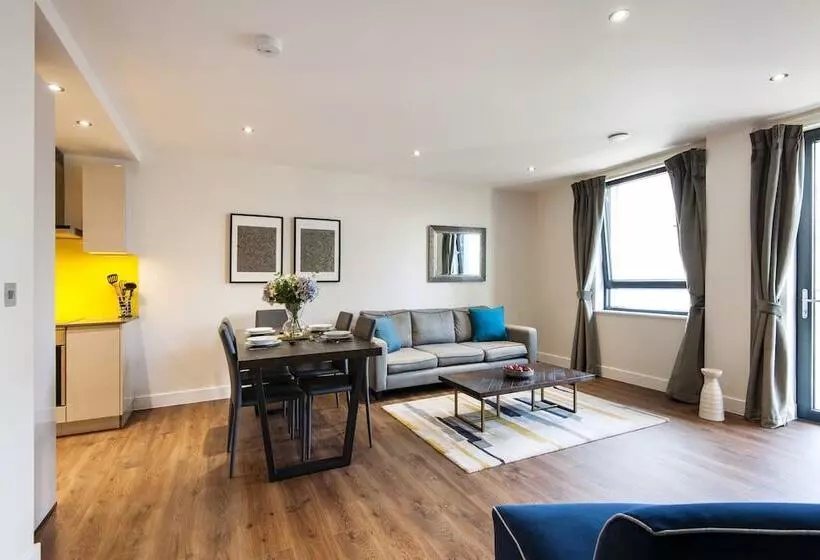 Twyne House Apartments