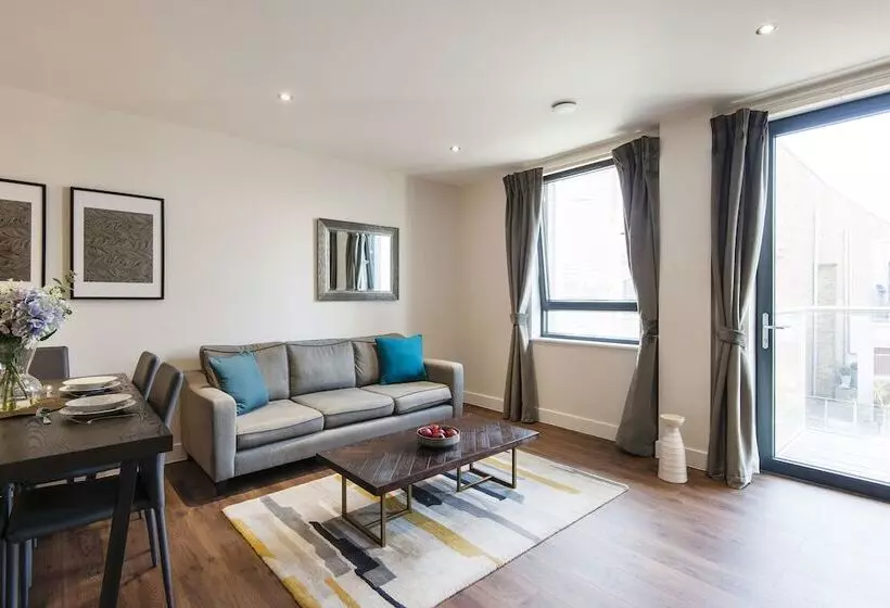 Twyne House Apartments