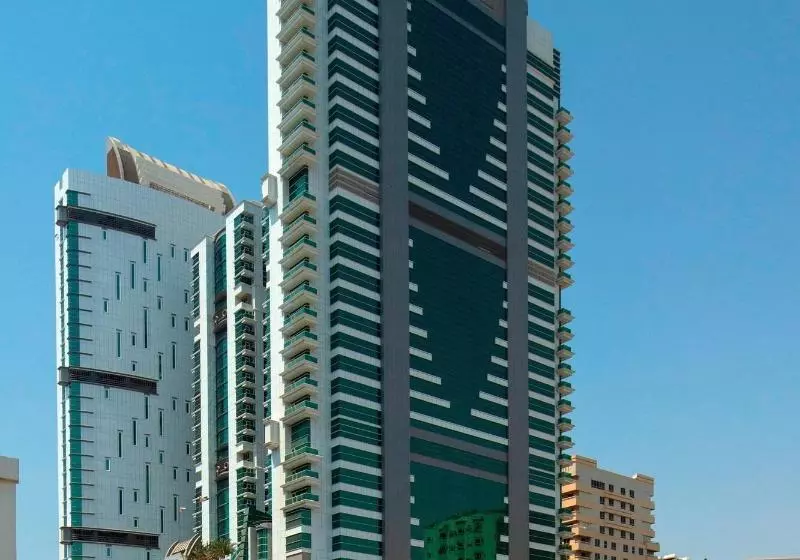 ホテル Four Points By Sheraton Sharjah