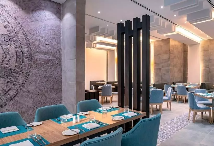 ホテル Four Points By Sheraton Sharjah