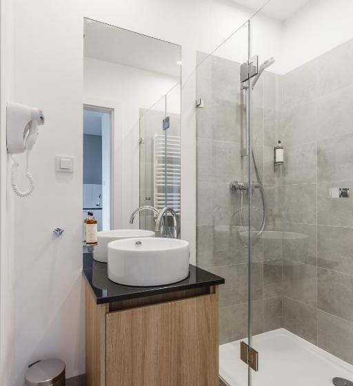 S6 By Platinum Residence