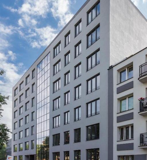 S6 By Platinum Residence