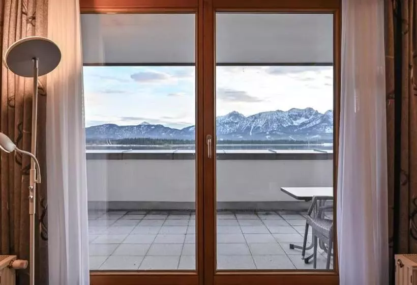 Hostelli Residenz Hopfensee