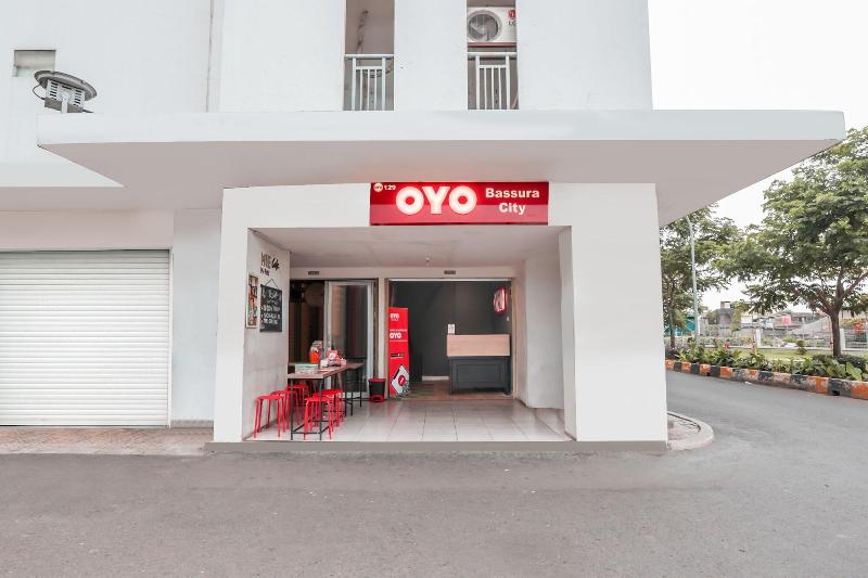 Hotel Channel Stay @ Bassura City Apartment