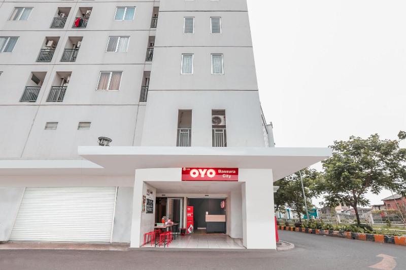 Hotel Channel Stay @ Bassura City Apartment