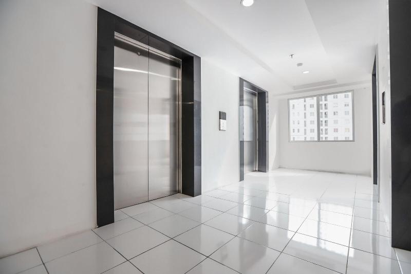 Hotel Channel Stay @ Bassura City Apartment