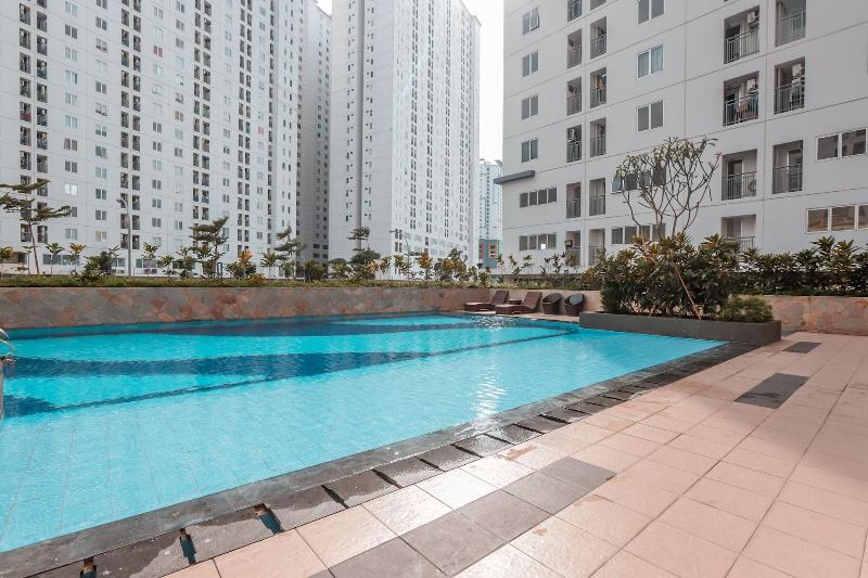 Hotel Channel Stay @ Bassura City Apartment