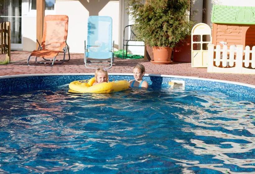 פונדק Willa Victoria