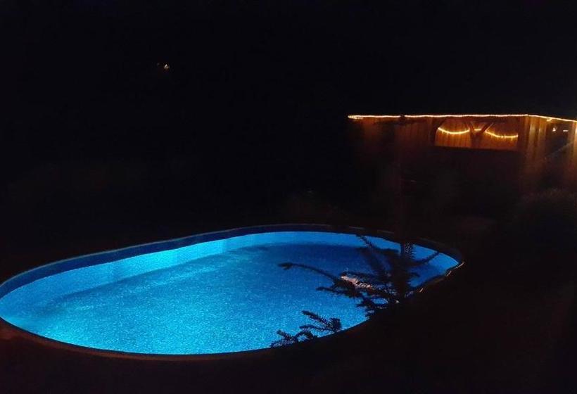 פונדק Willa Victoria