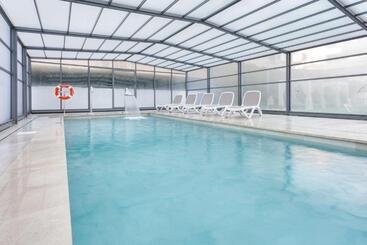 בית מלון כפרי Amoros