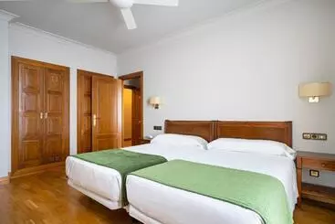 فندق Hernan Cortes