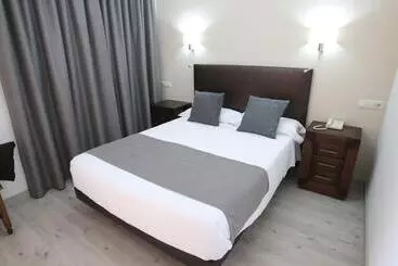 Отель Restaurante Santa Cruz