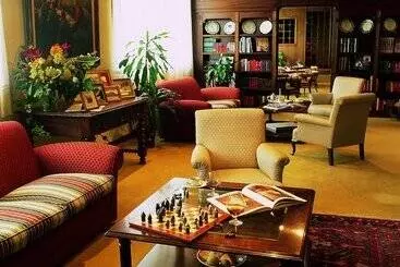 هتل & Spa El Castell De Ciutat