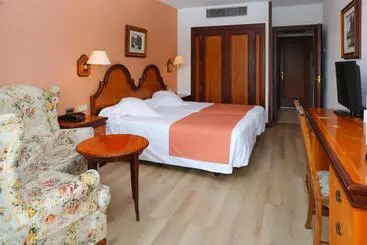 فندق Riu Fluviá