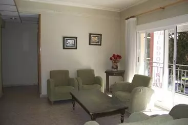 Отель Hostal Rey Teodomiro