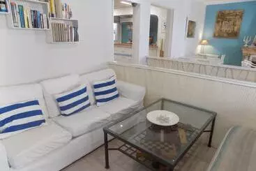 Otel Hostal Villa Maruja