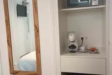 פונדק Pensión Del Sol