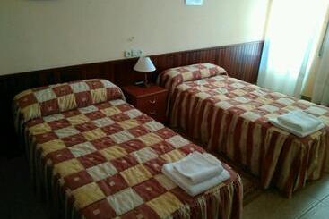 ホテル Hostal Mayo