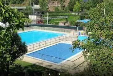 فندق Hostal Cruce