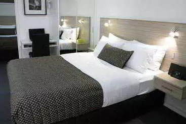 Hamilton Lonsdale Motel