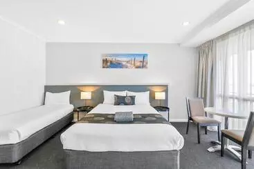 Hilton Beachfront Motel