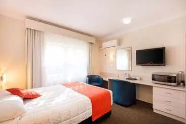 בית מלון כפרי Comfort Inn All Seasons