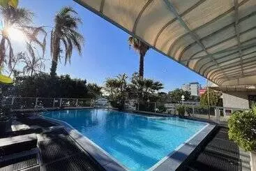 فندق Econo Lodge Rivervale