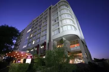 酒店 Mercure Sydney Parramatta